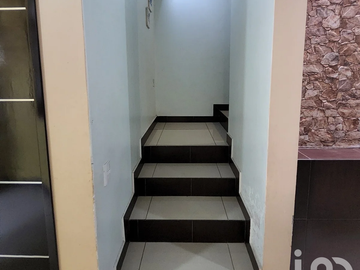 Casa en Venta Santa Cruz Otzacatipan, Fracc. Fuentes de San José