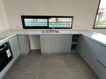 Casa a estrenar en venta, Barrio Puertos, Escobar, G.B.A. Zona Norte