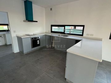Casa a estrenar en venta, Barrio Puertos, Escobar, G.B.A. Zona Norte