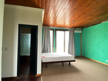 Casa en venta - 3 Dormitorios 4 Baños - Cochera - 1.000Mts2 - Escobar