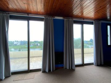 Casa en venta - 3 Dormitorios 4 Baños - Cochera - 1.000Mts2 - Escobar