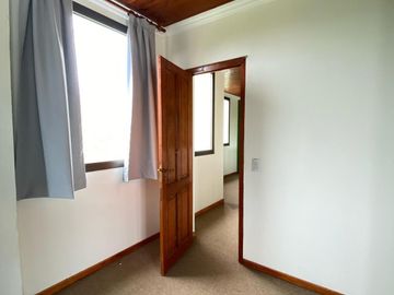 Casa en venta - 3 Dormitorios 4 Baños - Cochera - 1.000Mts2 - Escobar