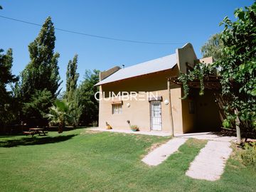 Finca con 10 cabañas en Cuadro Benegas - calle El Moro