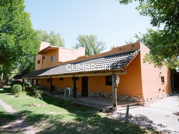 Finca con 10 cabañas en Cuadro Benegas - calle El Moro