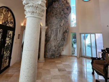 Casa en Venta en Colinas de San Angel en San Pedro Garza García, N. L.