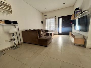 CASA VENTA ITUZAINGO