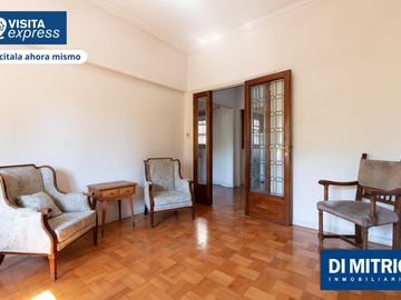 Distrutá de un piso único por categoría, espacio y vistas!