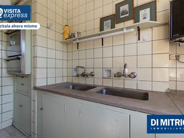 Distrutá de un piso único por categoría, espacio y vistas!