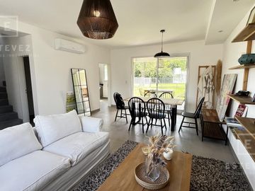 Duplex en venta en complejo DECS, Garin, Escobar, G.B.A. Zona Norte