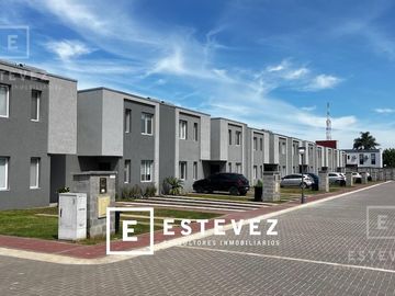Duplex en venta en complejo DECS, Garin, Escobar, G.B.A. Zona Norte