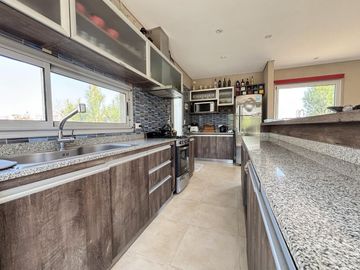 Casa en Venta - Barrio Golf I Lote 195
