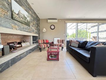 Casa en Venta - Barrio Golf I Lote 195