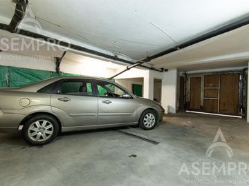 Chalet de 6 ambientes con 2 suites   escritorio/play y  dependencia. Espacios amplios y funcionales