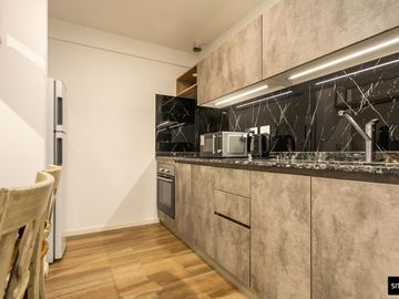 Departamento con Parrilla en Alquiler Amoblado