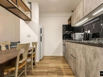 Departamento con Parrilla en Alquiler Amoblado
