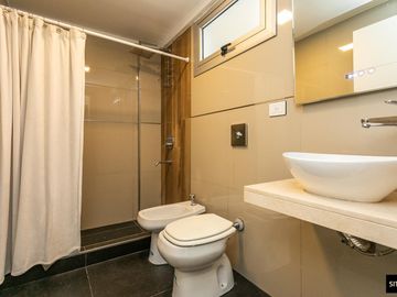 Departamento con Parrilla en Alquiler Amoblado