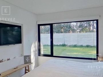 Casa de 3 dormitorios, escritorio y pileta en venta, Barrio San Matíaas, Escobar