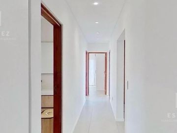 Casa de 3 dormitorios, escritorio y pileta en venta, Barrio San Matíaas, Escobar