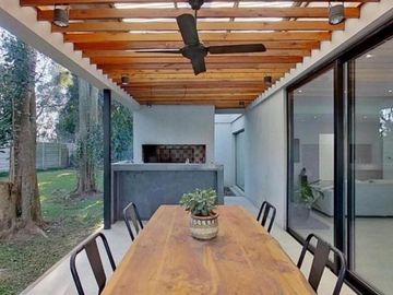 Casa de 3 dormitorios, escritorio y pileta en venta, Barrio San Matíaas, Escobar