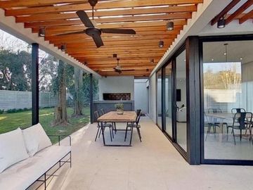 Casa de 3 dormitorios, escritorio y pileta en venta, Barrio San Matíaas, Escobar