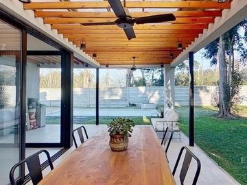 Casa de 3 dormitorios, escritorio y pileta en venta, Barrio San Matíaas, Escobar