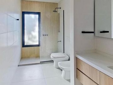 Casa de 3 dormitorios, escritorio y pileta en venta, Barrio San Matíaas, Escobar