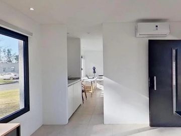 Casa de 3 dormitorios, escritorio y pileta en venta, Barrio San Matíaas, Escobar