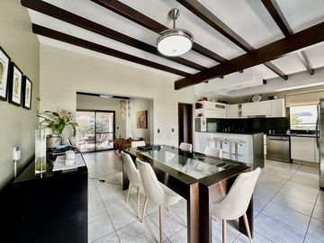 4 Dorm, Estar diario y Cocina Comedor. Piscina