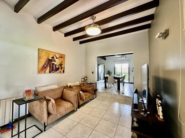 4 Dorm, Estar diario y Cocina Comedor. Piscina