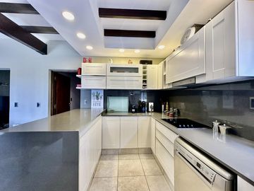 4 Dorm, Estar diario y Cocina Comedor. Piscina