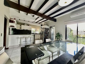 4 Dorm, Estar diario y Cocina Comedor. Piscina