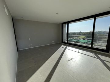 Moderna Casa en Venta en lote interno sobre barranca de 3 dormitorios. Barrio Cerrado San Matias, Es