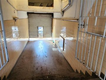 Galpón. Lote en venta en La Plata. Venta y alquiler