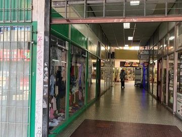 San Isidro Local comercial en  Venta en Galería en excelente ubicación