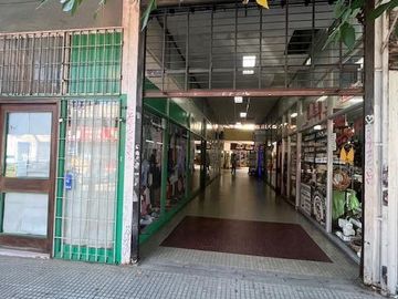 San Isidro Local comercial en  Venta en Galería en excelente ubicación