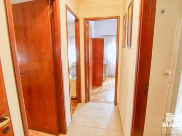 Chalet en una planta reciclado hace tres años.