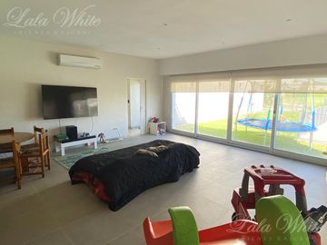 Venta - Casa en La Providencia