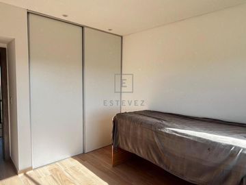 Muy buena casa en venta, Barrio Araucarias de Puertos, Escobar