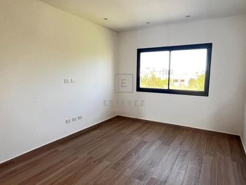 Muy buena casa en venta, Barrio Araucarias de Puertos, Escobar