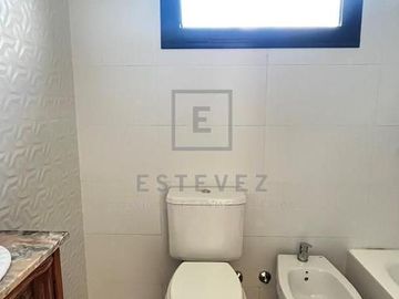 Muy buena casa en venta, Barrio Araucarias de Puertos, Escobar
