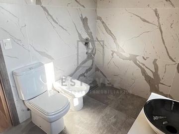 Muy buena casa en venta, Barrio Araucarias de Puertos, Escobar
