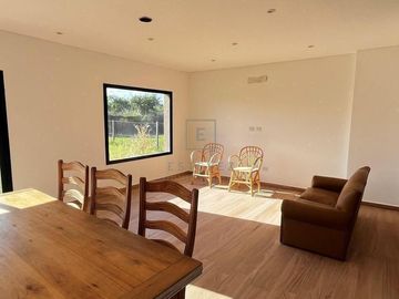 Muy buena casa en venta, Barrio Araucarias de Puertos, Escobar