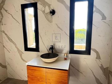 Muy buena casa en venta, Barrio Araucarias de Puertos, Escobar