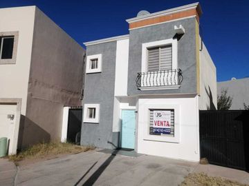 Sta Clara provincia Barcelona casa 2 plantas con excedente de terreno