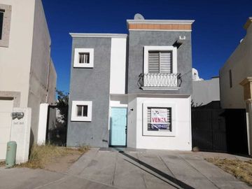 Sta Clara provincia Barcelona casa 2 plantas con excedente de terreno