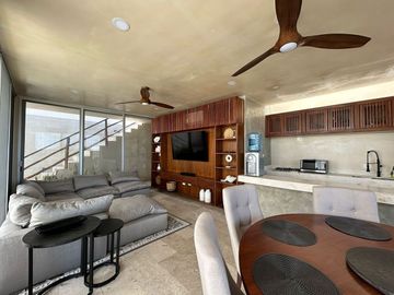 ¡Tu casa en la playa te espera! 3 niveles, vistas al mar, 3 recámaras + Alberca.