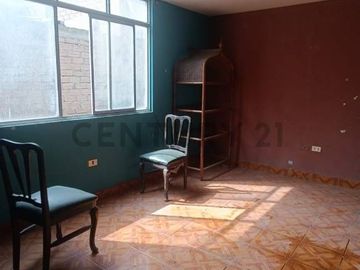 CASA EN VENTA EN SAN JUAN DE LURIGANCHO – A PASOS DE LA ESTACIÓN SAN MARTÍN