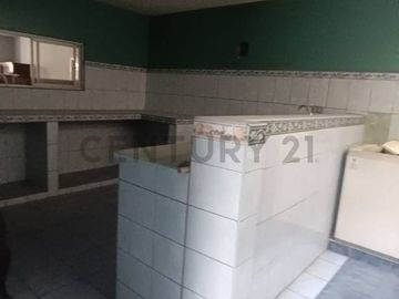 CASA EN VENTA EN SAN JUAN DE LURIGANCHO – A PASOS DE LA ESTACIÓN SAN MARTÍN