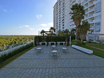 OASIS MALECÓN: VIDA DE LUJO CON VISTAS AL CARIBE