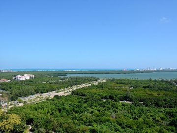 OASIS MALECÓN: VIDA DE LUJO CON VISTAS AL CARIBE